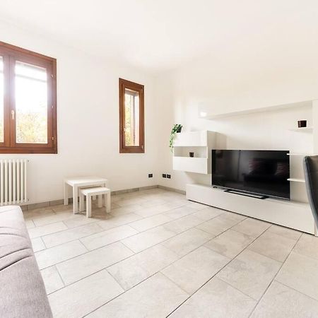 Appartamento Unico A Bologna Con 3 Camere E Parcheggio Gratuito Εξωτερικό φωτογραφία