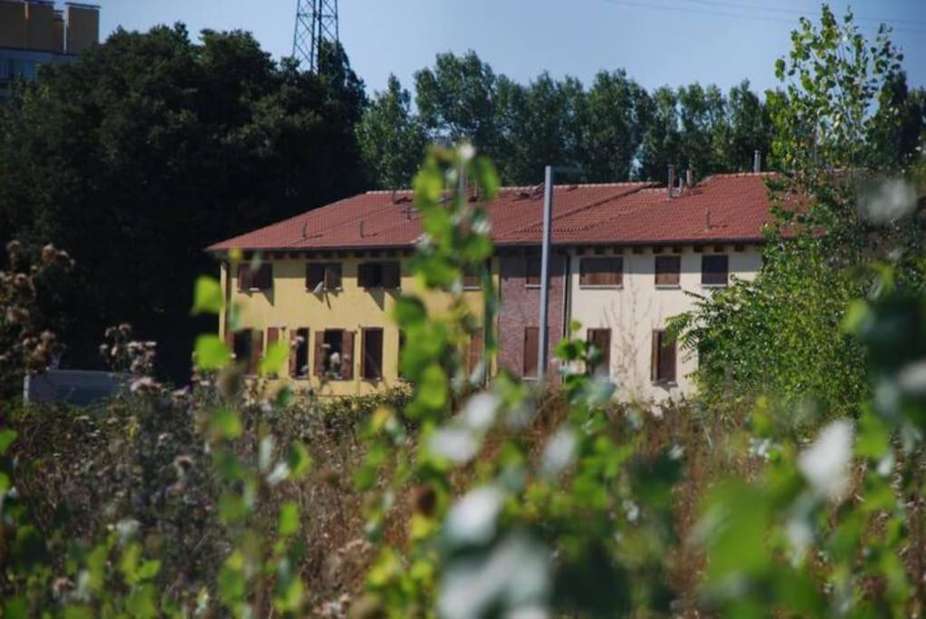 Appartamento Unico A Bologna Con 3 Camere E Parcheggio Gratuito Εξωτερικό φωτογραφία