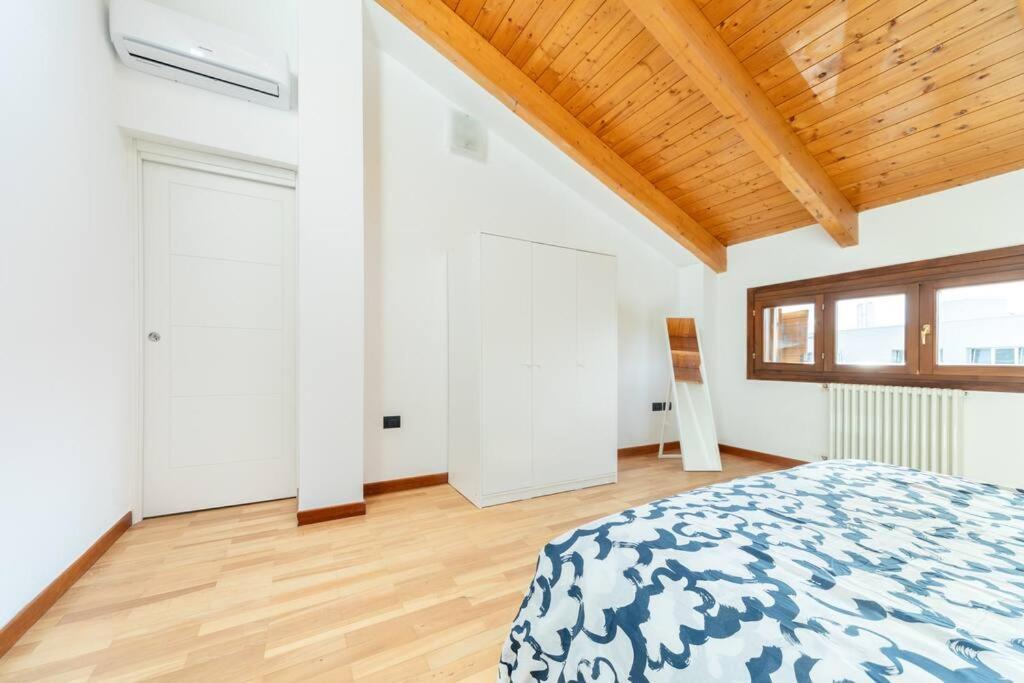 Appartamento Unico A Bologna Con 3 Camere E Parcheggio Gratuito Εξωτερικό φωτογραφία